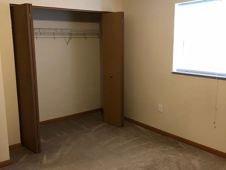 Long Beach Cove Villa Apartments — Photo 2