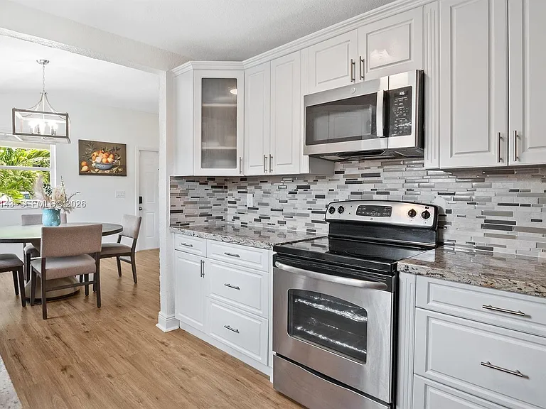 4276 SW 56th Ave — Photo 11