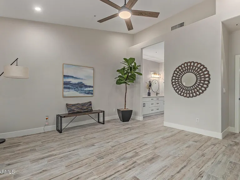 8941 E Maple Dr — Photo 18