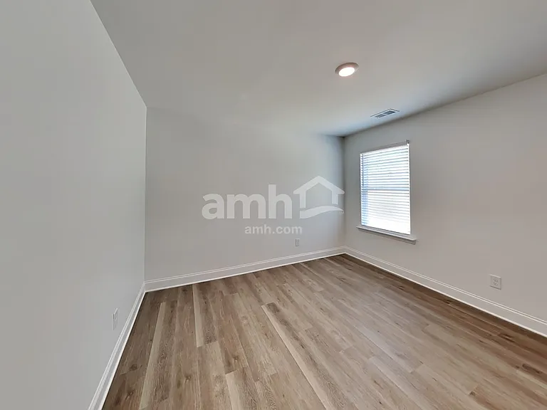 665 Summit View Ln — Photo 17
