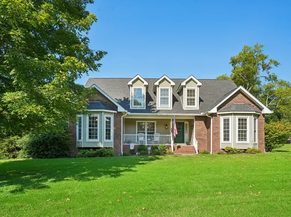 103 Green Meadows Dr, Hendersonville, TN 37075