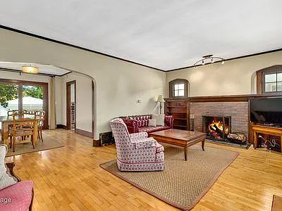 Original Maple hardwood floors