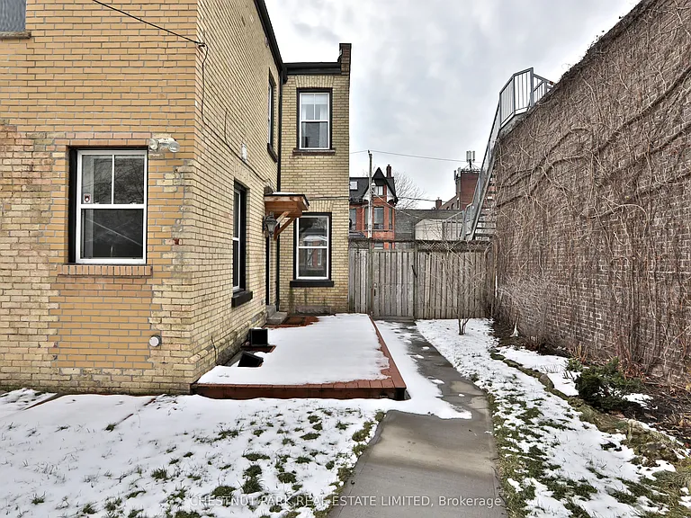 29 Draper St — Photo 19