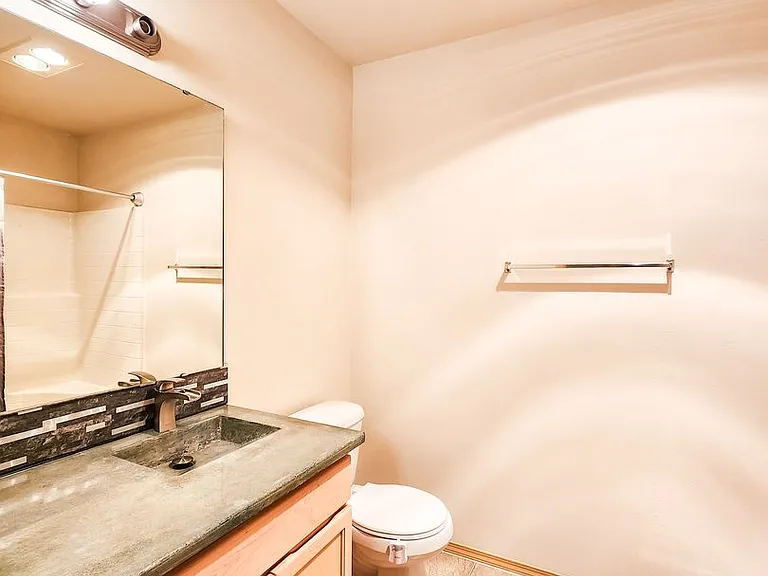 23115 Alder Dr — Photo 9