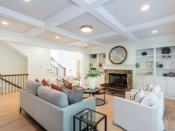 3rd image of 545 Settles Brook Ct