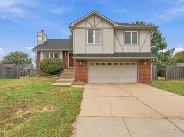7814 W Barrington Cir, Wichita, KS 67212