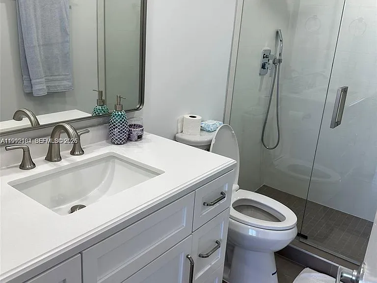 10275 Collins Ave #523 — Photo 11