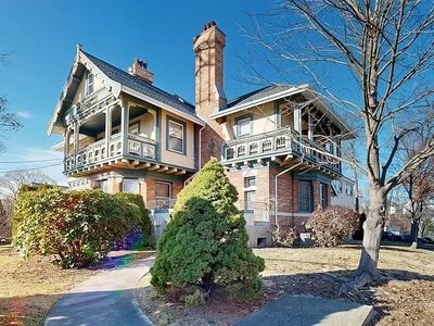 227 W Elm St APT 8, Brockton, MA, 02301