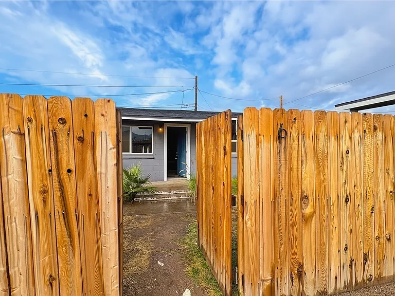 513 E Hatcher Rd #6 — Photo 8