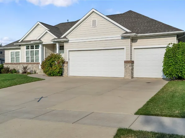 2835 Rosebay Ct, Cedar Rapids, IA 52411