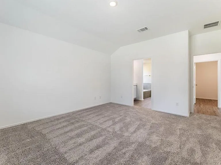 381 Jack Ryan St — Photo 11