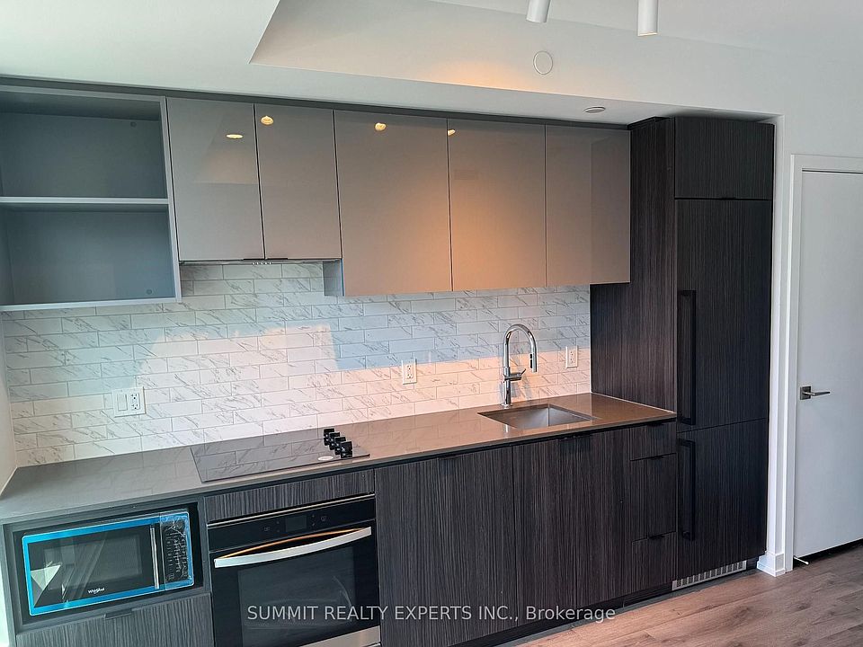 2nd image of 252 Church St