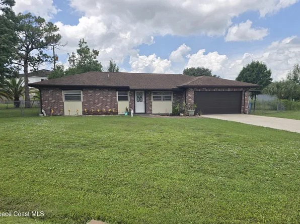 502 Australian Rd NW, Palm Bay, FL 32907