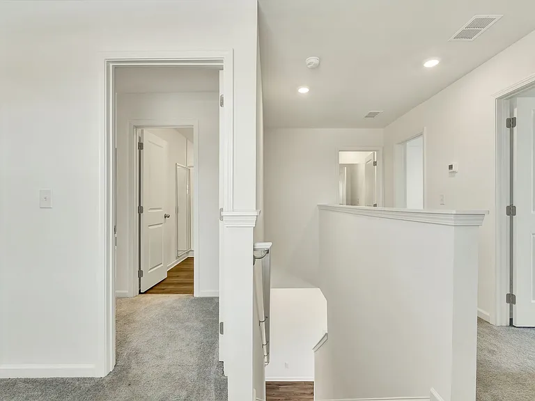 5010 Highwood Dr NE — Photo 14