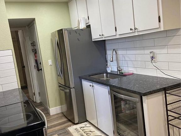 Kitchen, wine fridge