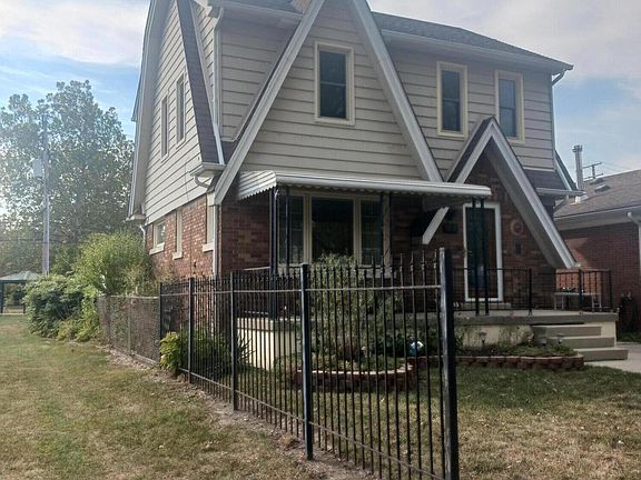 2nd image of 1019 Cloverlawn Blvd