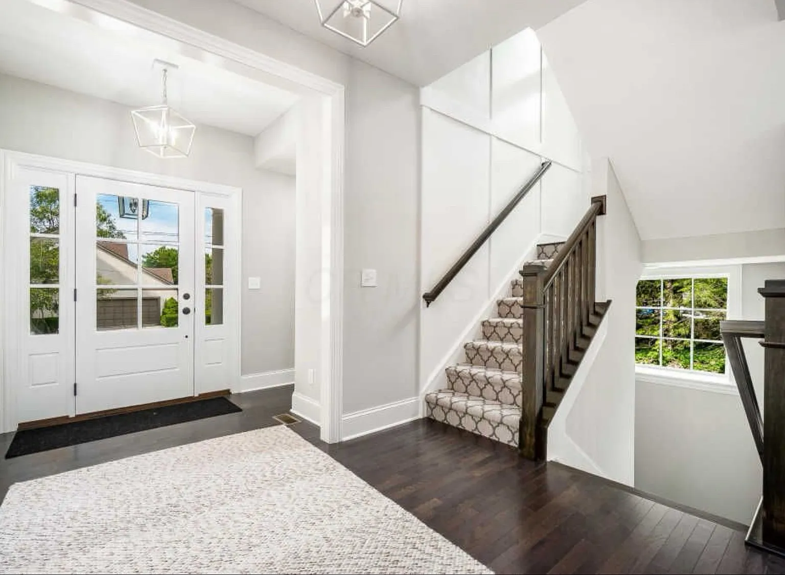 6 bed, 4.5 bath, 3840 sqft, $5,650 — Photo 3