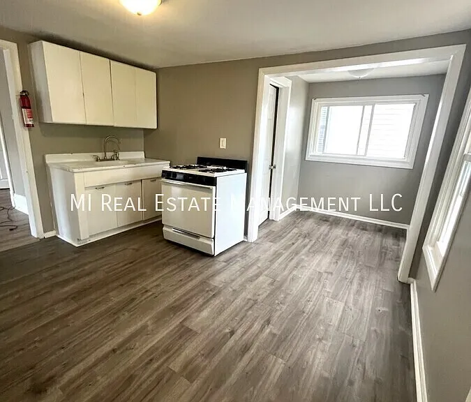 342 Marion Ave NW #2 — Photo 1
