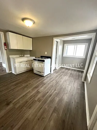342 Marion Ave NW #2 Photo 1