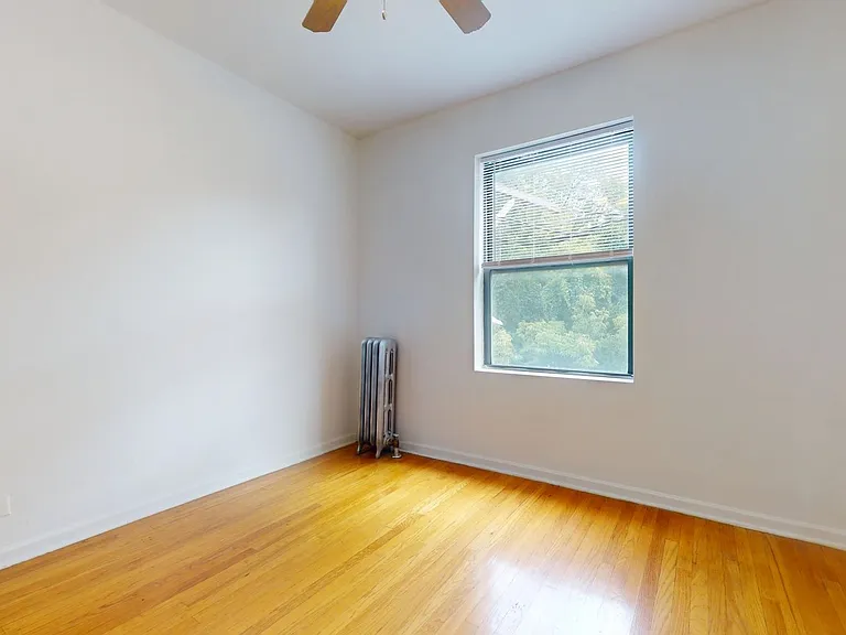 5415 S. Woodlawn Avenue — Photo 124