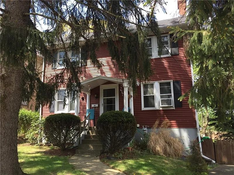 1102 Cornell St photo 1