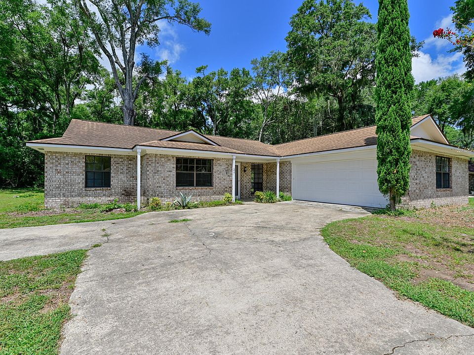 1st image of 24 Stuart Town Court