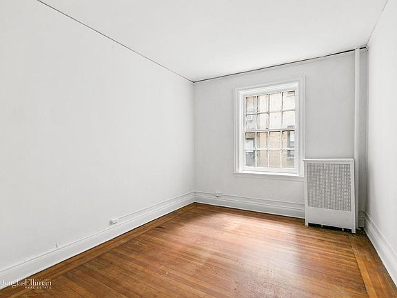 4th image of 424 E 57th St APT 4A