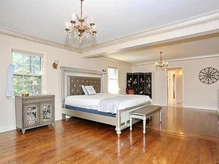 328 W Ridgewood Ave — Photo 15