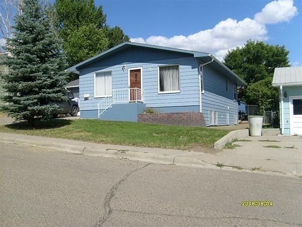 2nd image of 5 Spruce Dr