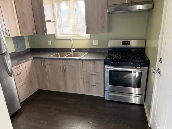 8046 Kilpatrick Ave APT 201, Skokie, IL 60076