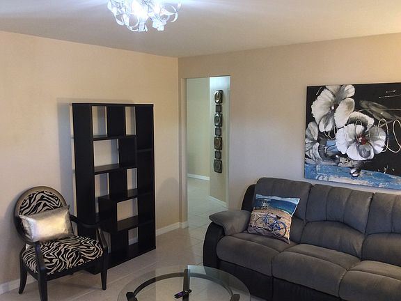 5th image of 18342 Kerrville Cir