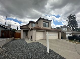 10245 Shale Ln, Mentone, CA 92359