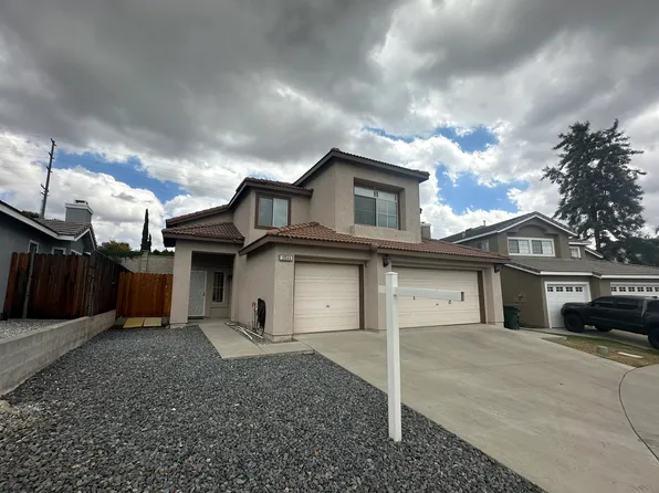 10245 Shale Ln, Mentone, CA 92359