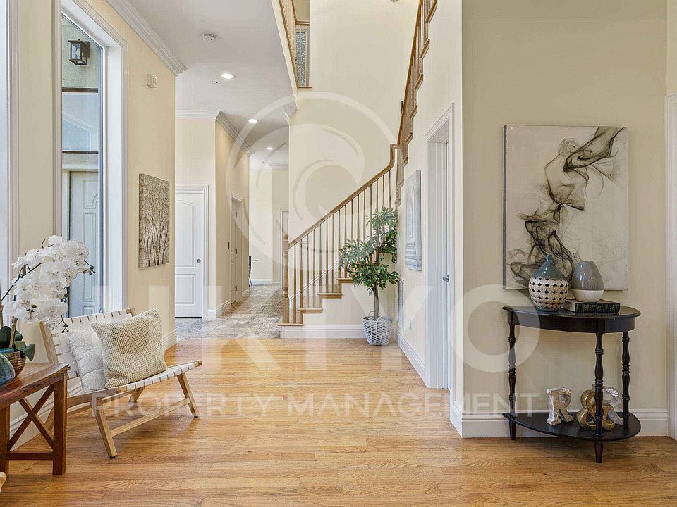 6588 Longwalk Dr, Oakland, CA 94611 | Zillow