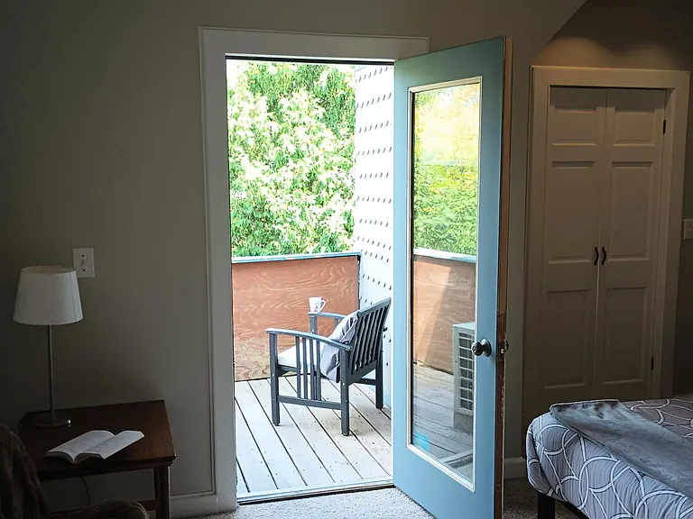 820 Kerr St — Photo 8