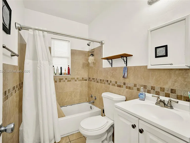 1236 NE 109th St #2 — Photo 10