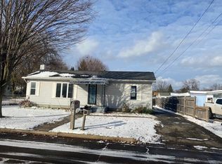 1108 Clyde St, Owosso, MI 48867