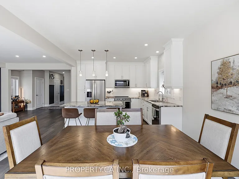 629 Wild Rye St W — Photo 16