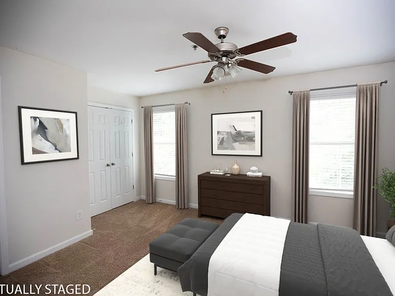 SOUTH HAMPTON TERRACE — Photo 17