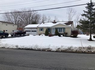 8966 Florence St, Brewerton, NY 13029
