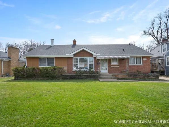 139 W Madison St, Villa Park, IL 60181