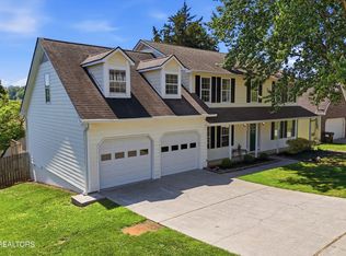 11012 Center Cross Dr, Knoxville, TN 37934