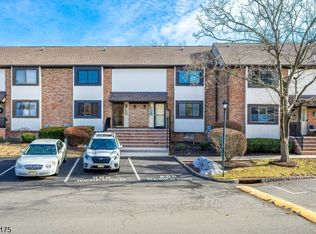 806 Robin Rd, Hillsborough Twp., NJ 08844