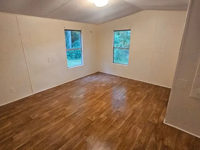 50 Daisy Ln #10 — Photo 4