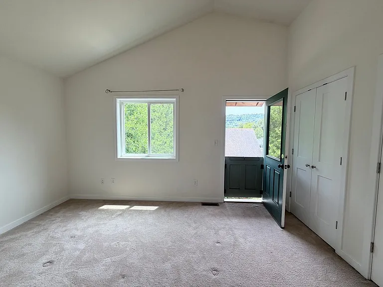 1500 Meridian St — Photo 31