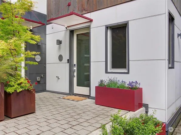 414 12th Avenue E #A, Seattle, WA 98102