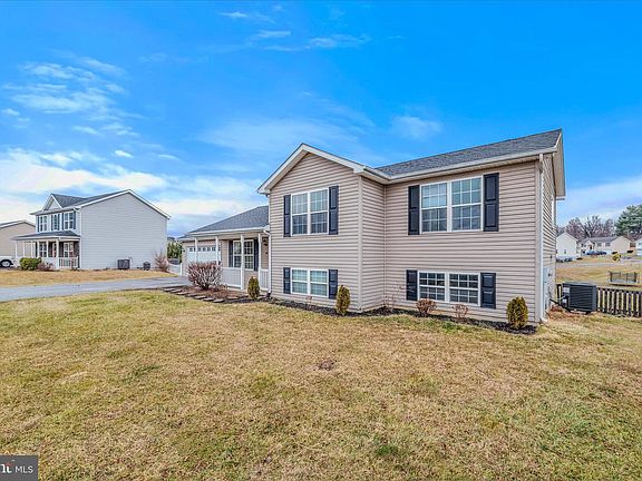 4th image of 44 Spyglass Dr