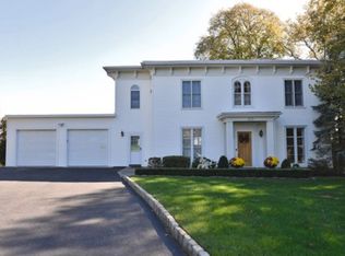 1215 Todt Hill Rd, Staten Island, NY 10304