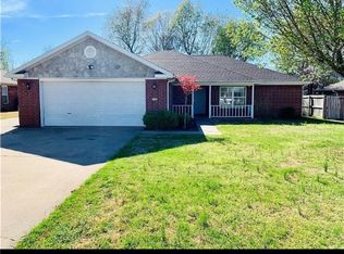 1742 Candy Apple St, Springdale, AR 72764
