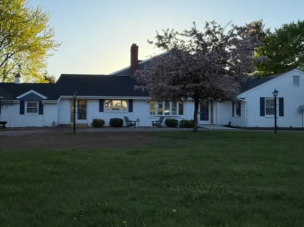 7 Riverview Street, Enfield, CT 06082
